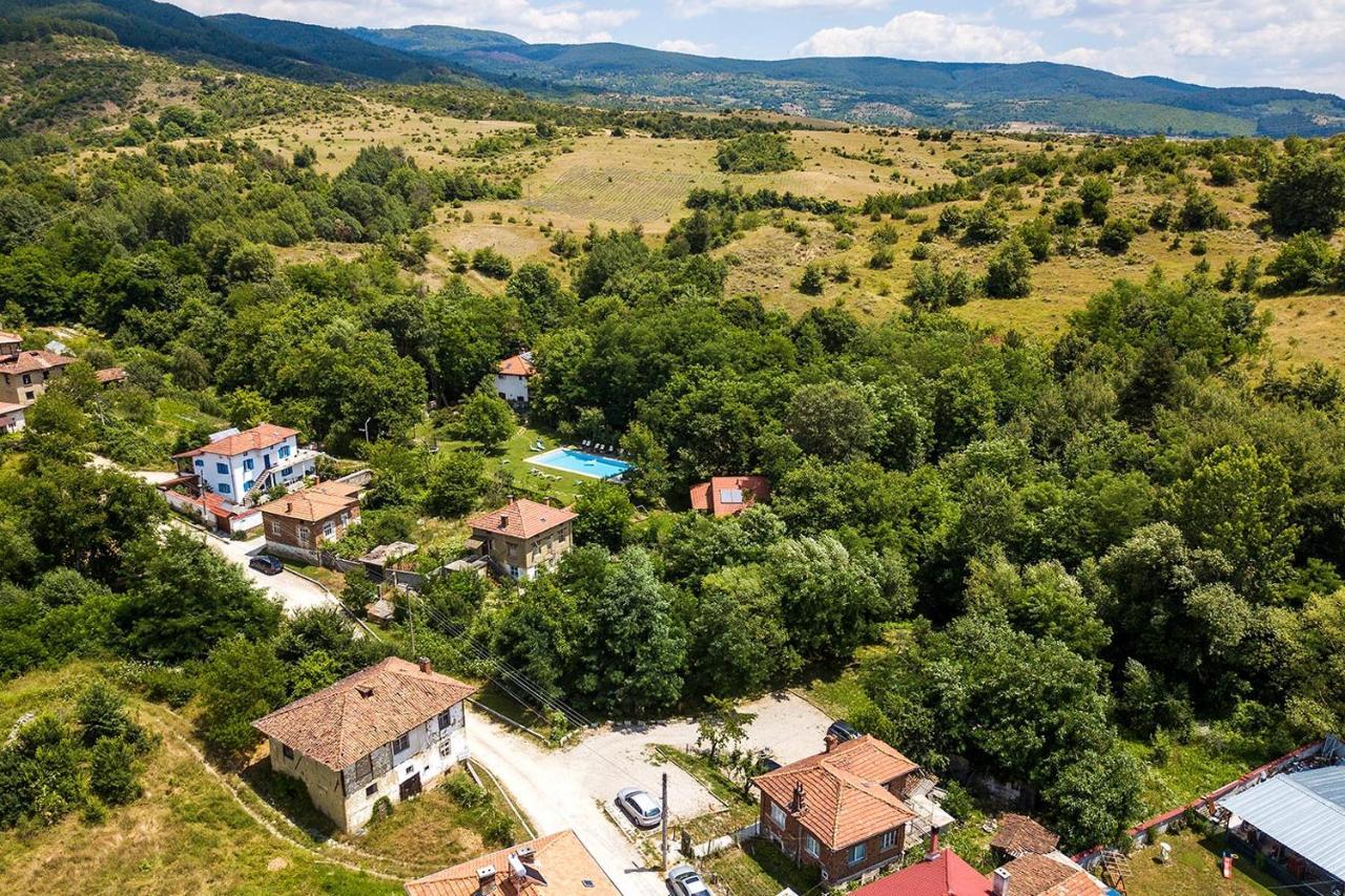 Garmen Hills Guest Houses Exterior foto